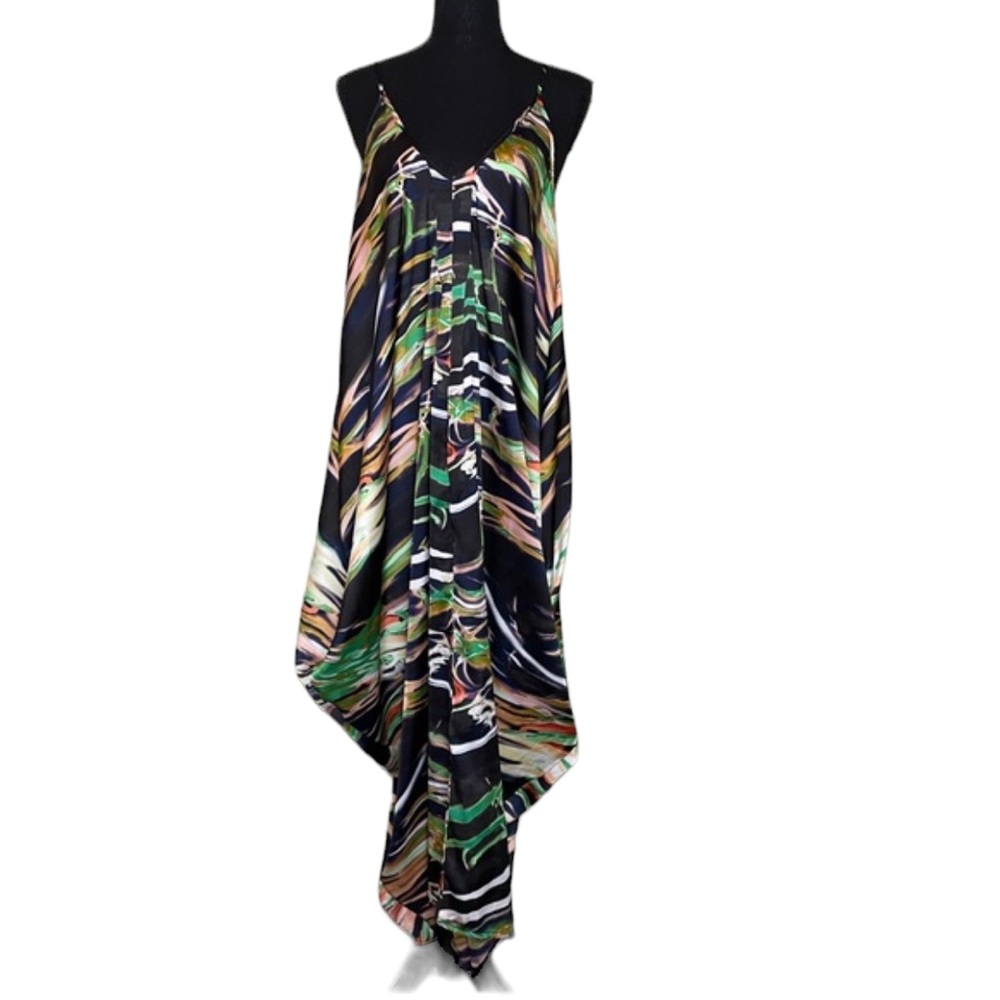 Caribbean Queen “Cellular Motion” Print Maxi Dress NWT (CdlG)